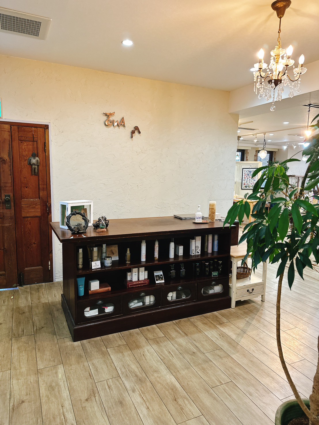 LINE_ALBUM_TOWA店内_260122_18